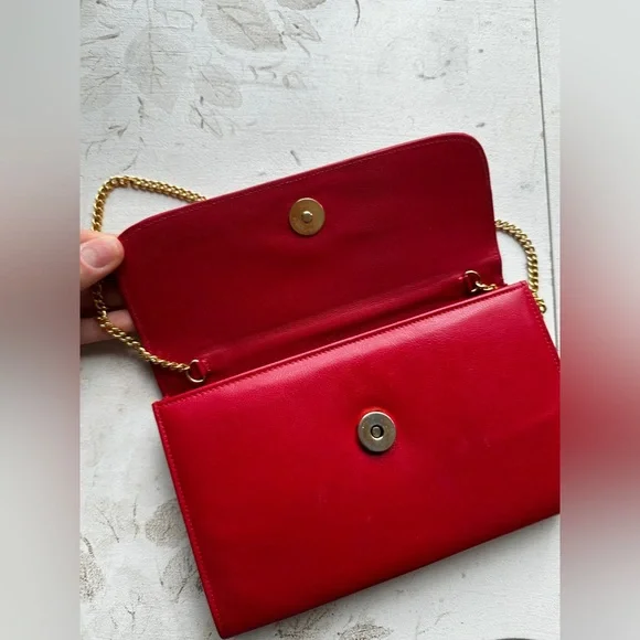✨Vintage Designer Oleg Cassini ✨ Vintage Red Soft Leather Clutch Crossbody Gold - Picture 8 of 16